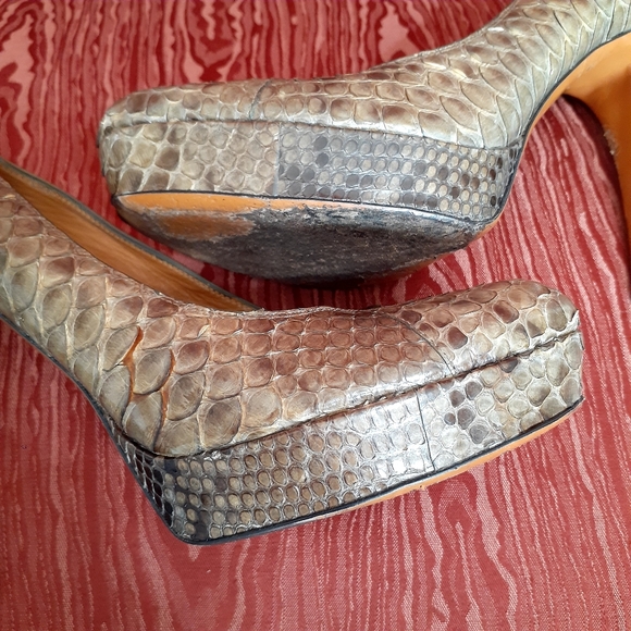 GUCCI Brown Python/Snakeskin 5" Heels - Picture 5 of 16